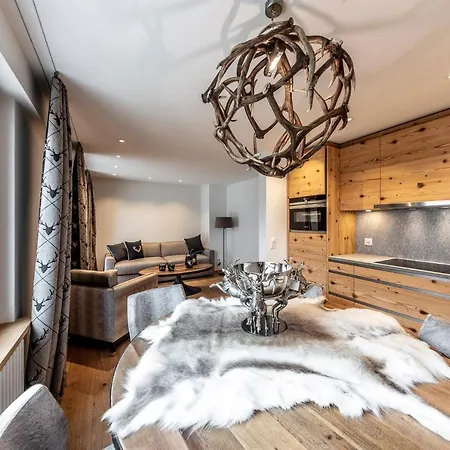 Unique Alpic Style Apartment In The Heart Of Davos Exterior photo
