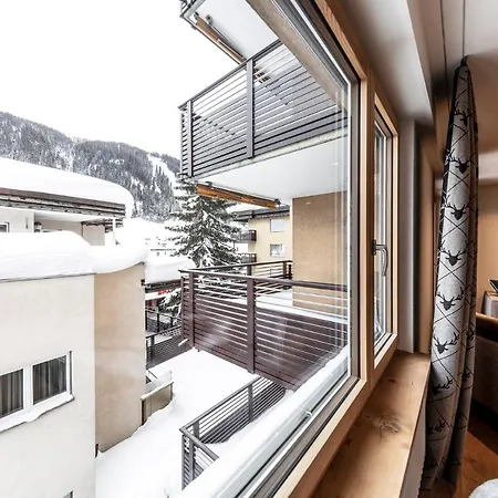 Unique Alpic Style Apartment In The Heart Of Davos Exterior photo