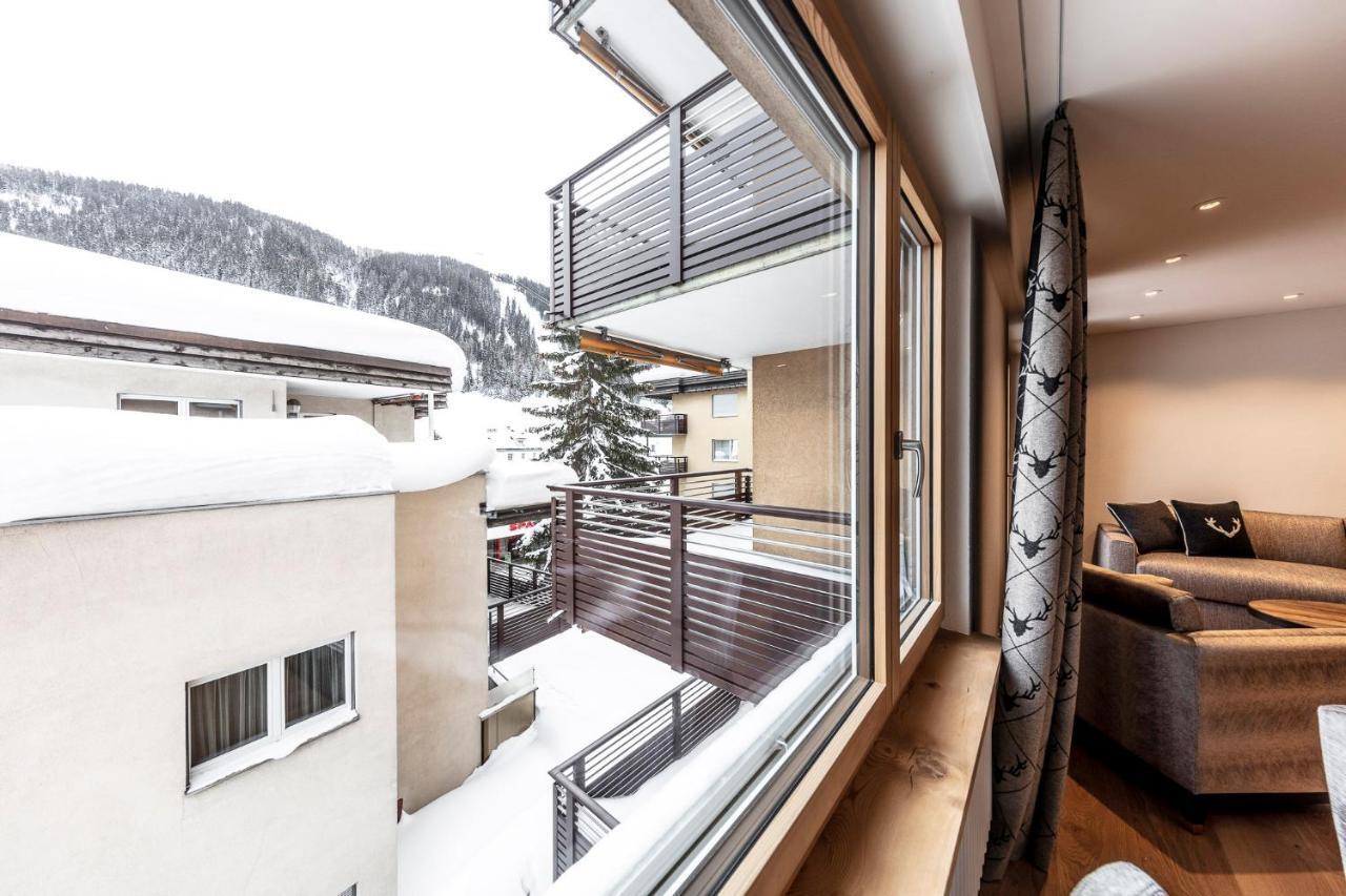 Unique Alpic Style In The Heart Of Apartment
